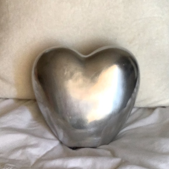 Other - Antique Heart Decor Vase